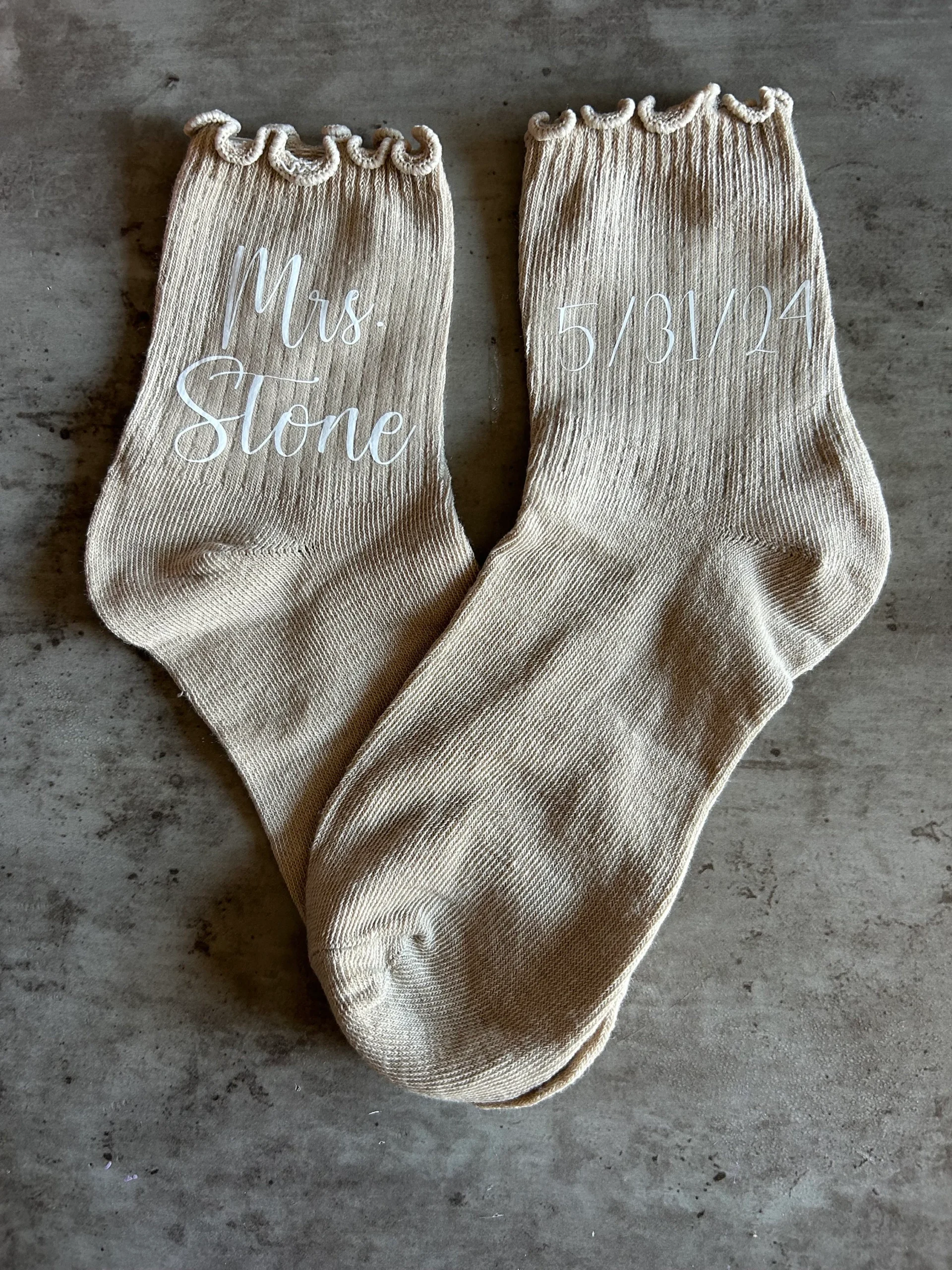 Womens lettuce top bridal party socks, Bachelorette party matching ruffle socks, Bride wedding day socks - Image 8